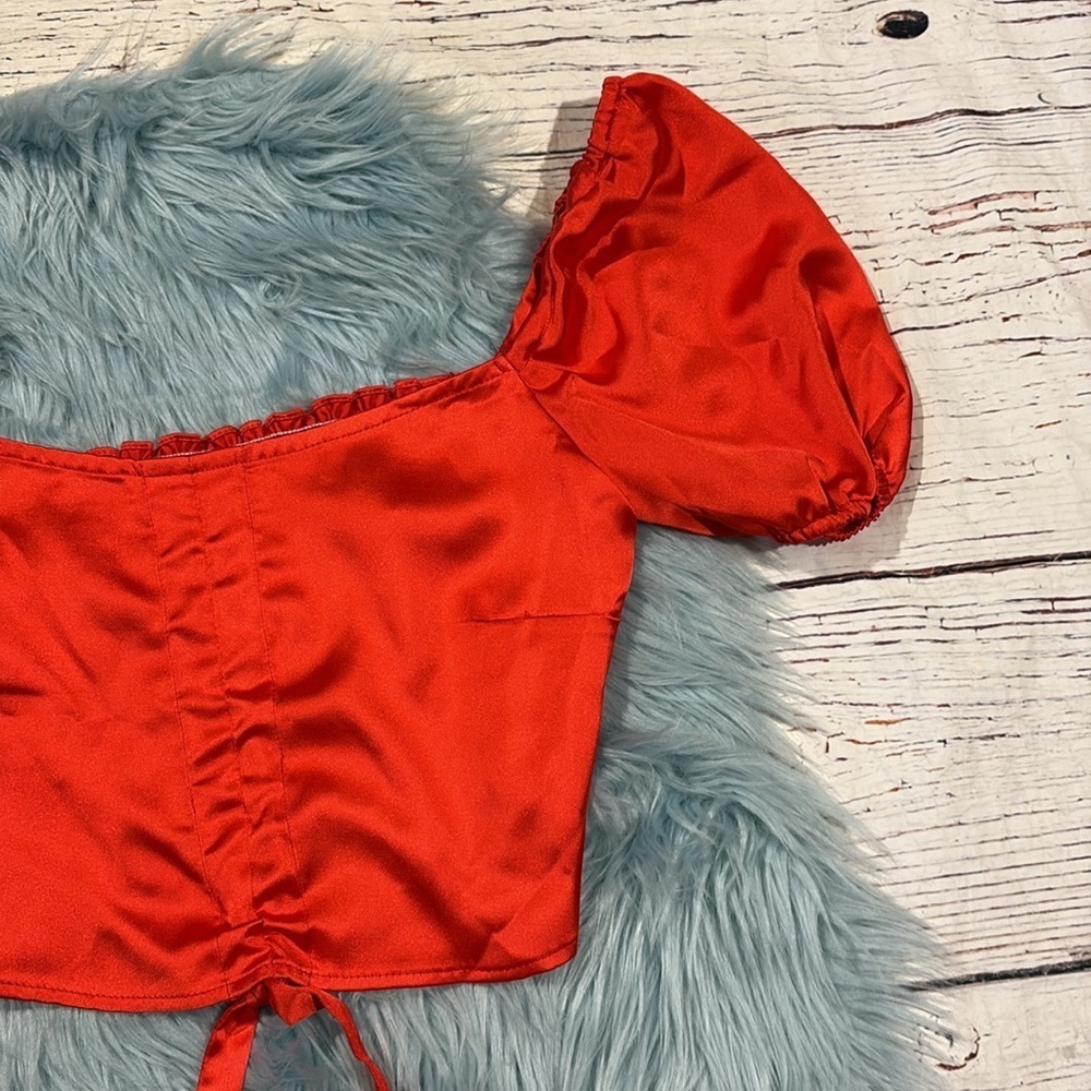 Resa Red Satin Pull Front Puff Sleeve Crop Top - Picture 5 of 6